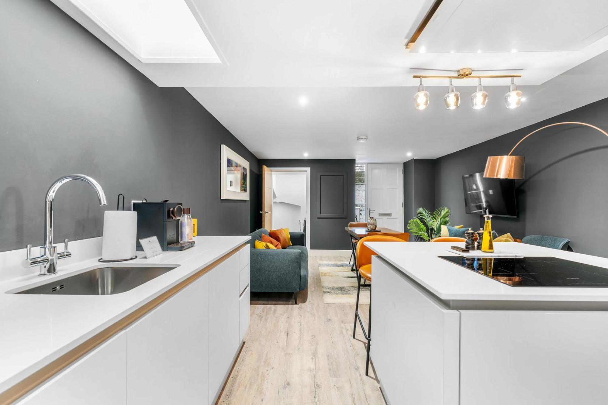 Righ Properties - Luxury West End Artisan Apartment EDI Kültér fotó