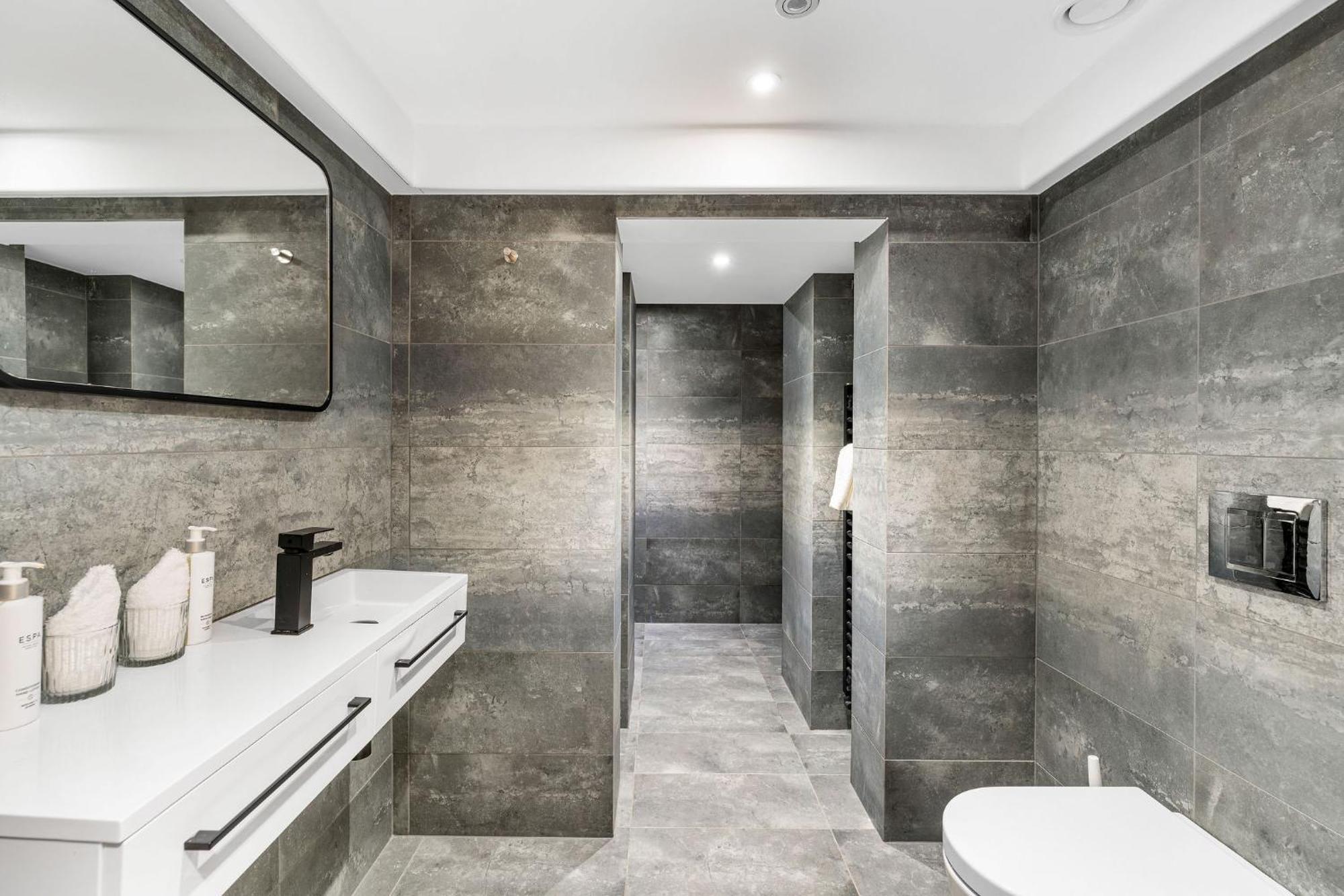 Righ Properties - Luxury West End Artisan Apartment EDI Kültér fotó