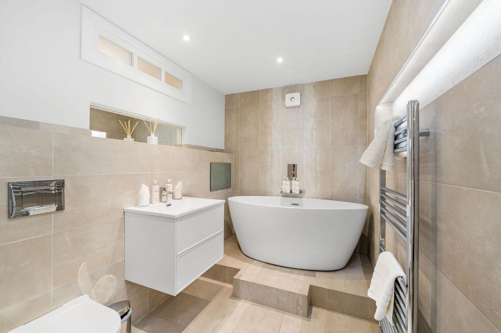Righ Properties - Luxury West End Artisan Apartment EDI Kültér fotó