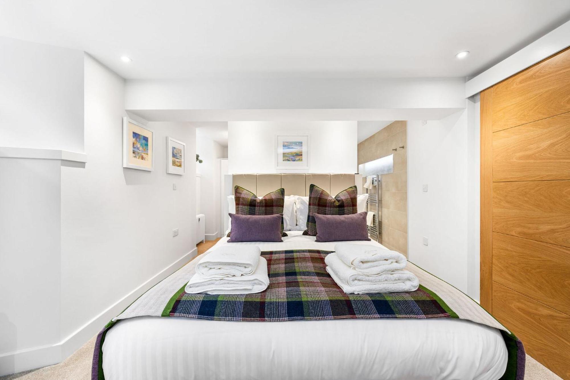 Righ Properties - Luxury West End Artisan Apartment EDI Kültér fotó
